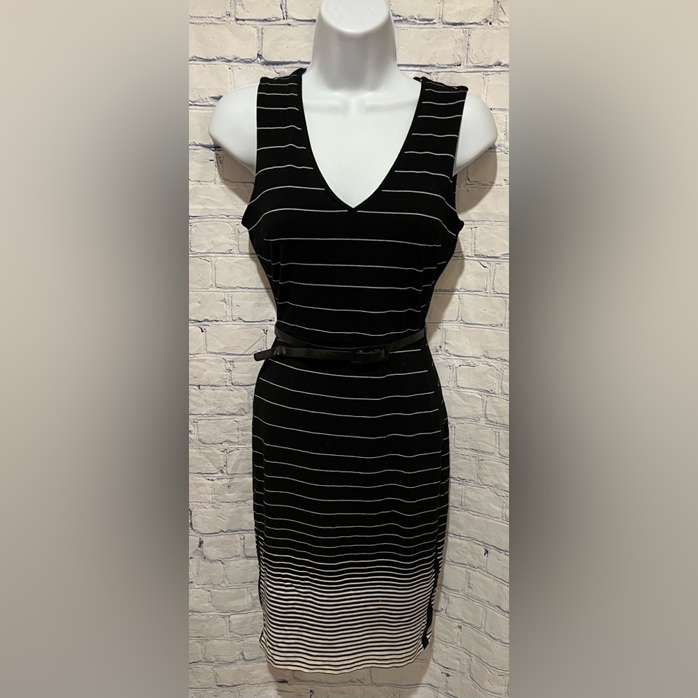 WHBM Women’s Black & White Gradient Stripe Belted Sleeveless Dress Size 00